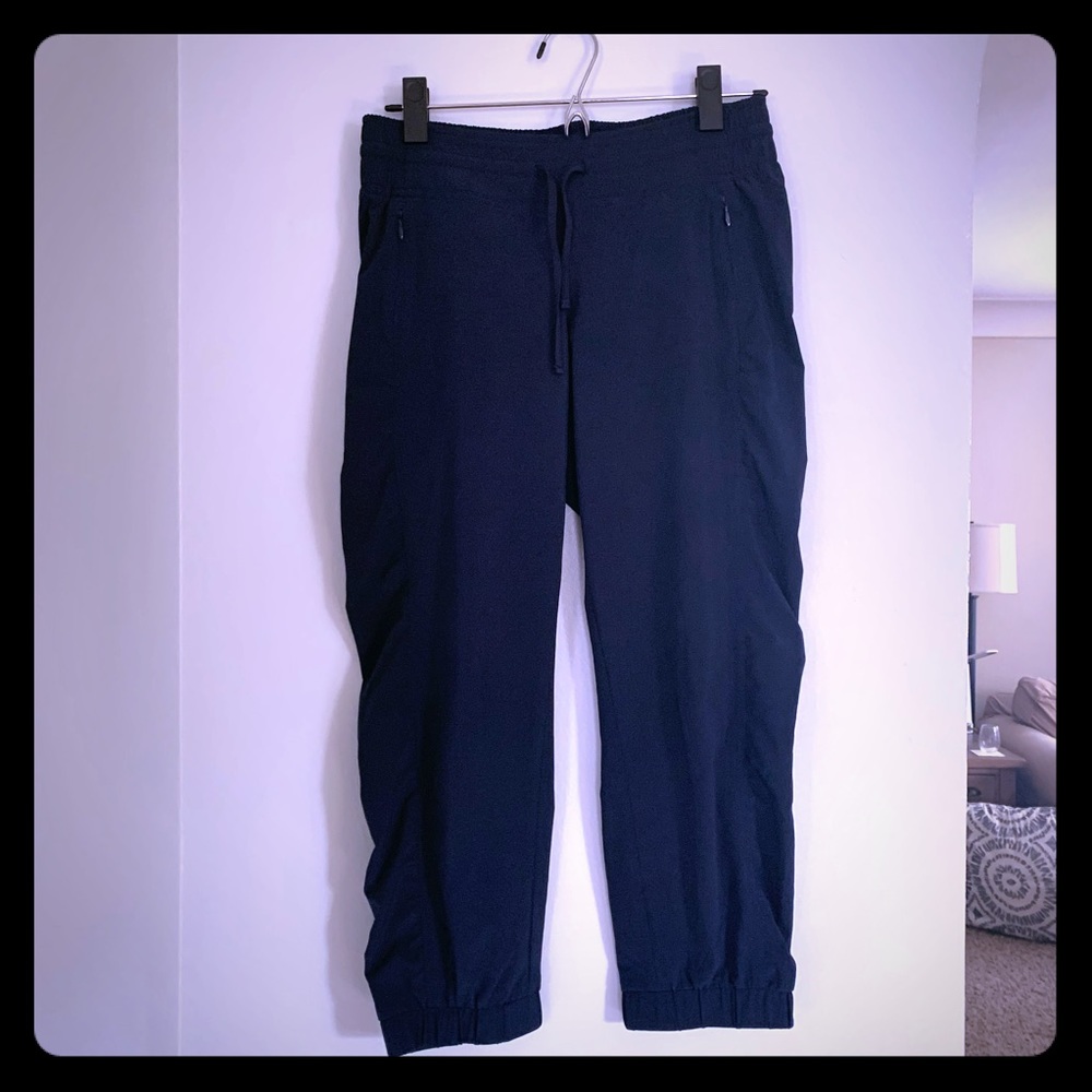 Navy Athleta Capri Joggers